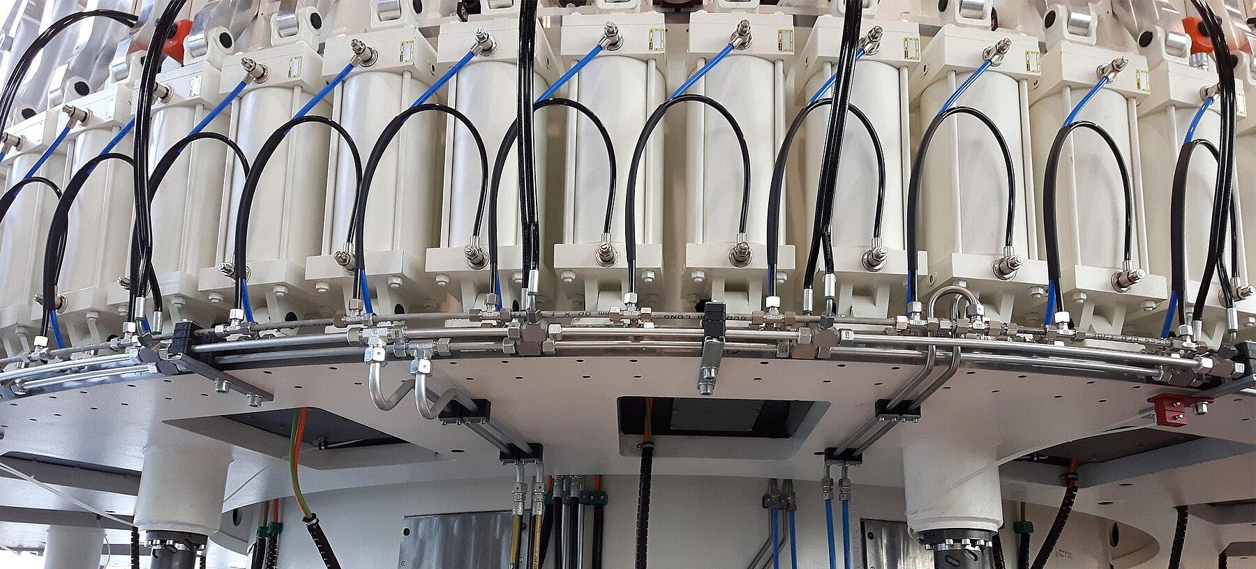 eisenberger Header Pneumatik Detailaufnahme pneumatische Lösung