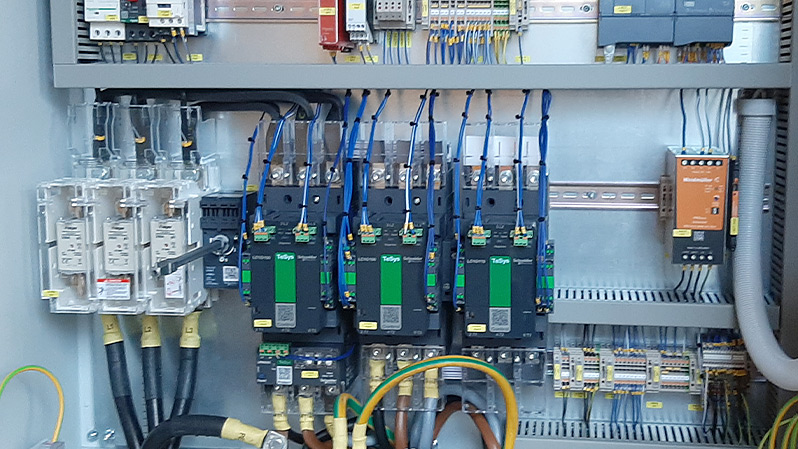 eisenberger Elektrotechnik Ausschnitt Schaltschrank